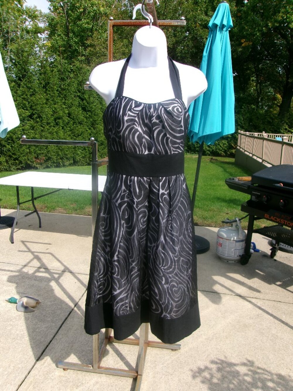 WHITE HOUSE BLACK MARKET BLACK PARTY DRESS 4
